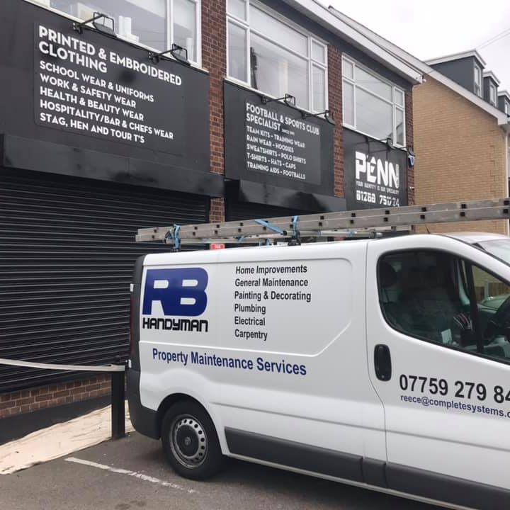 RB Handyman parked outside Peen shop